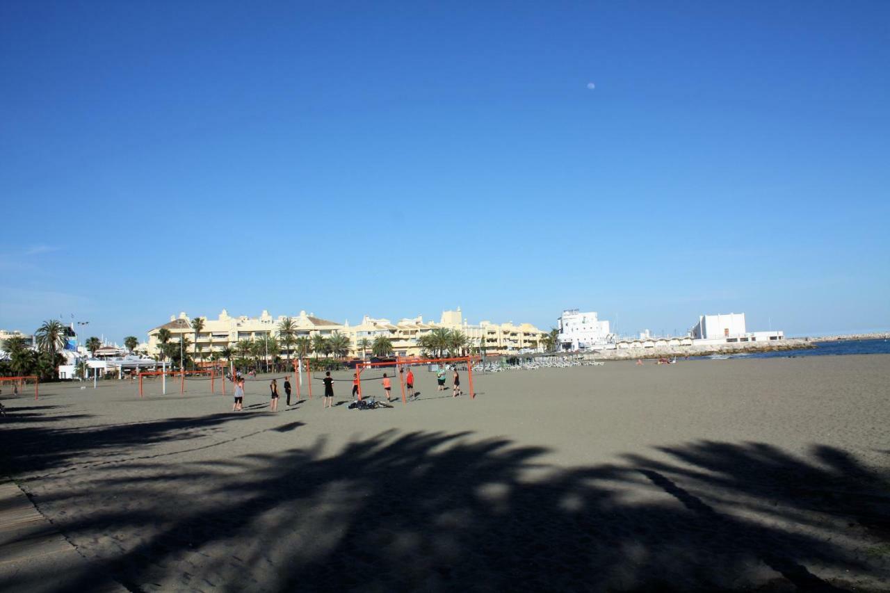 Benalbeach 贝纳尔马德纳 外观 照片